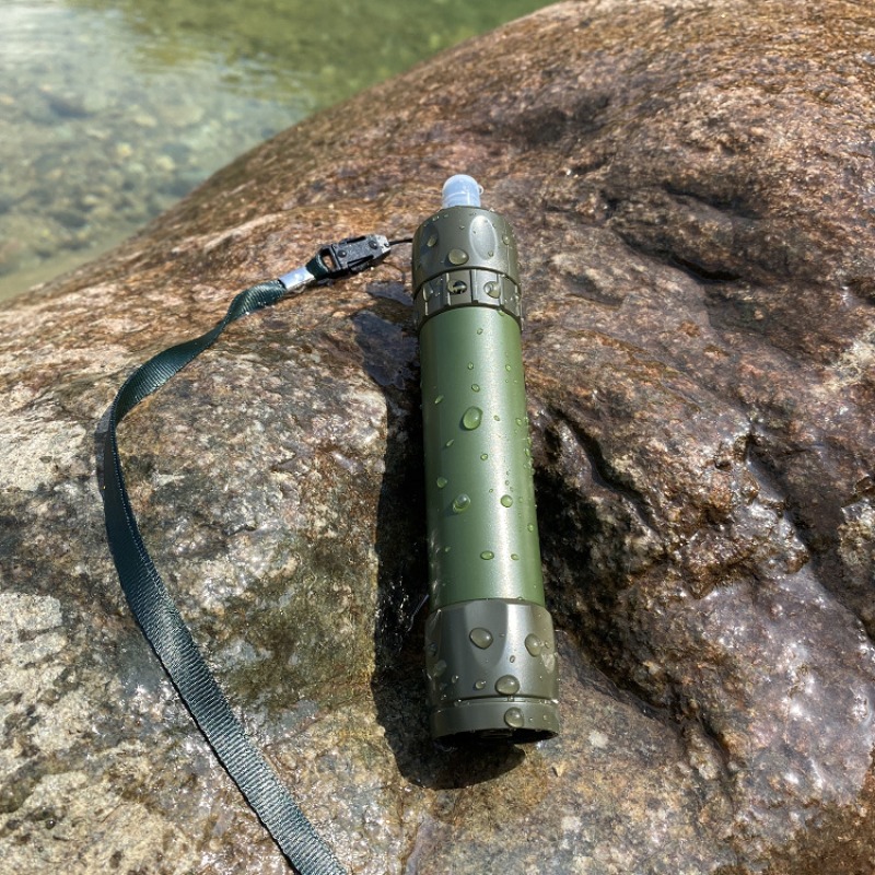 قطعتان من قشة تنقية المياه للط - مراجعة Water Purification Straw وسعره